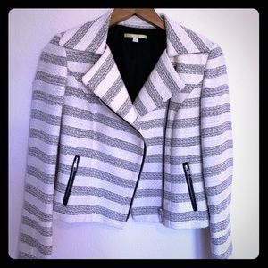 Gianni Bini blazer in shimmering tweed